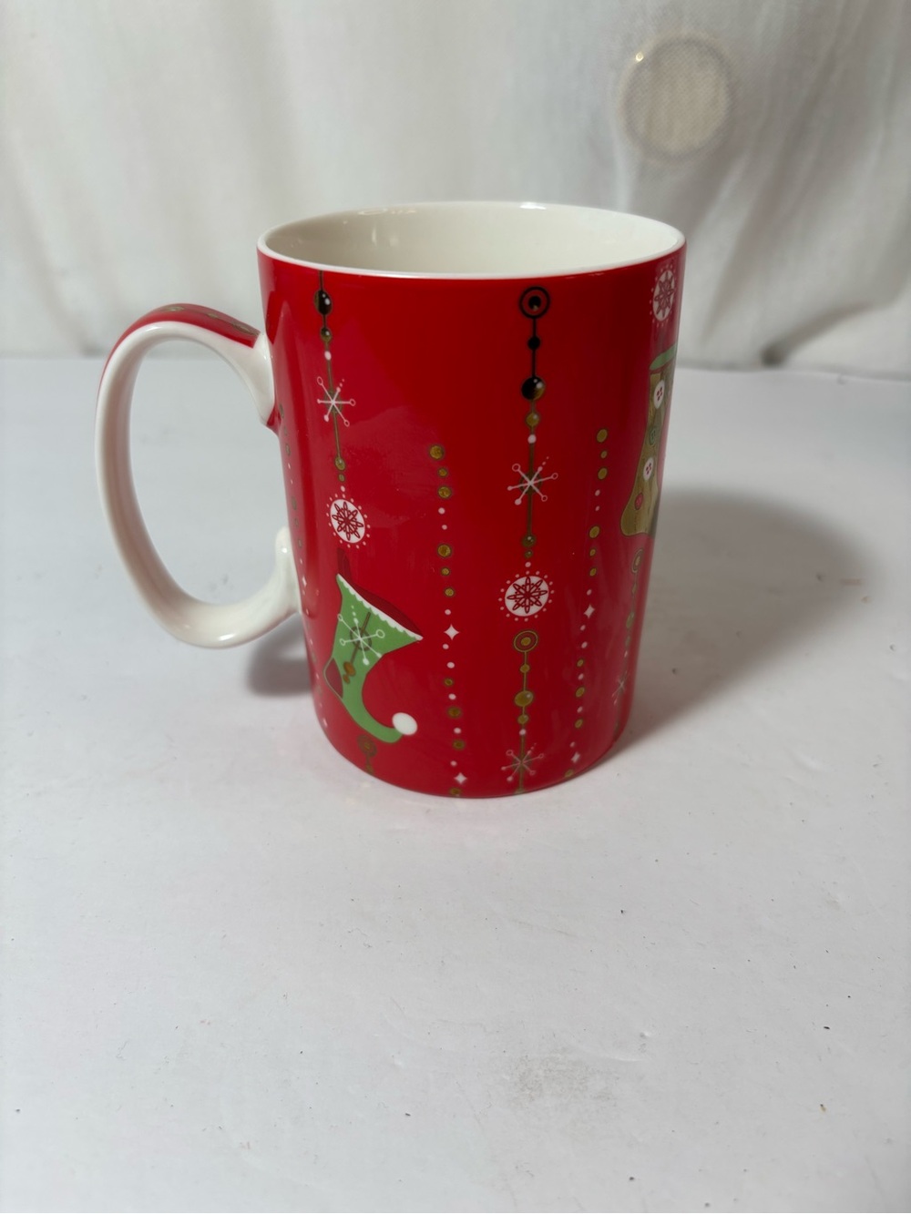 Starbucks holiday 2006 Festive Red Holiday Mug with Green Elf Hat 14 oz